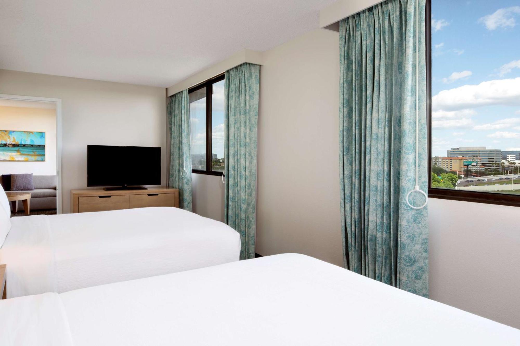 Embassy Suites By Hilton Tampa Airport Westshore Exterior photo