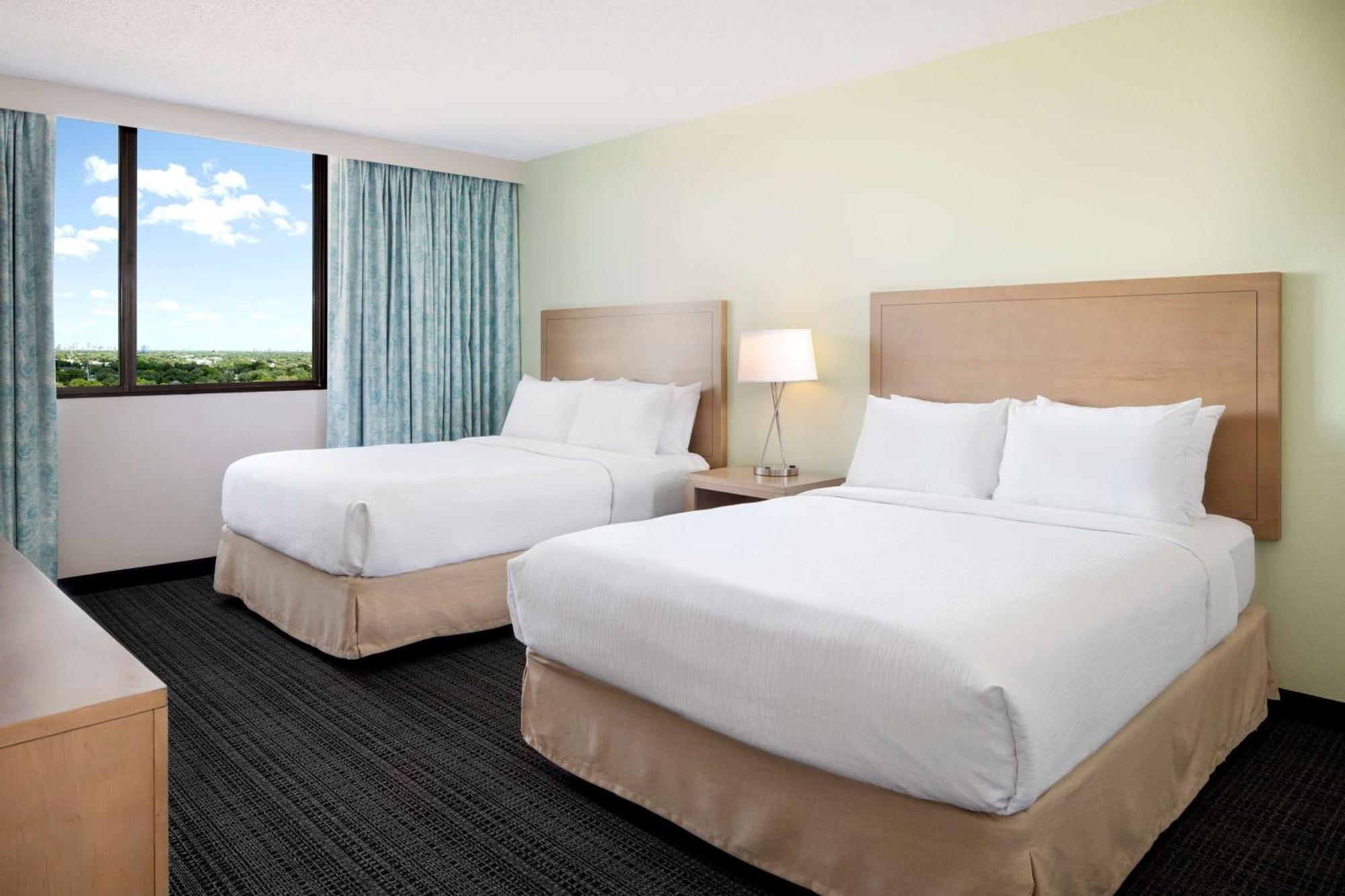 Embassy Suites By Hilton Tampa Airport Westshore Exterior photo