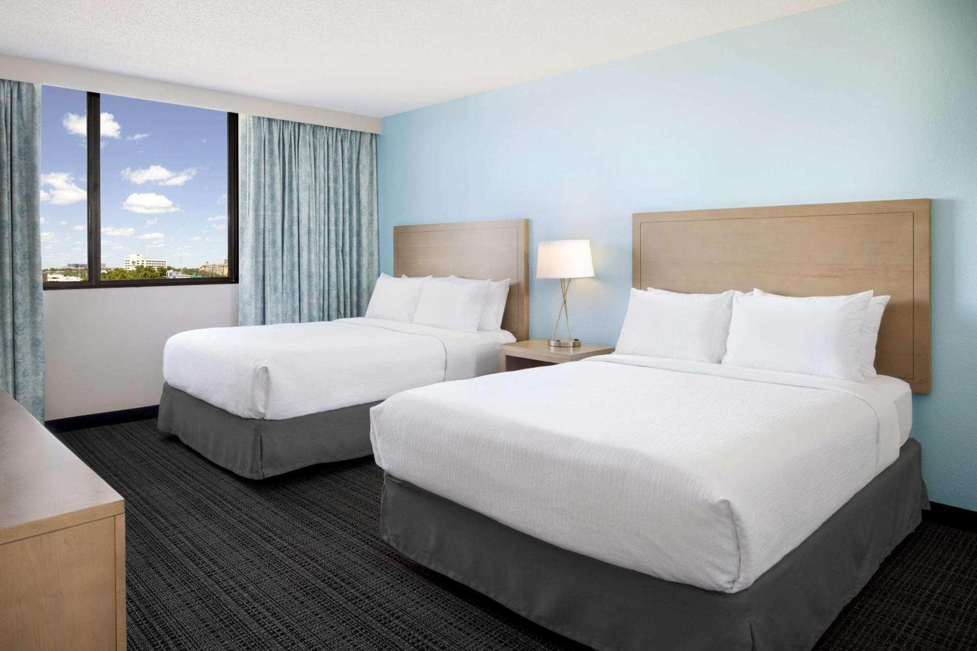 Embassy Suites By Hilton Tampa Airport Westshore Exterior photo